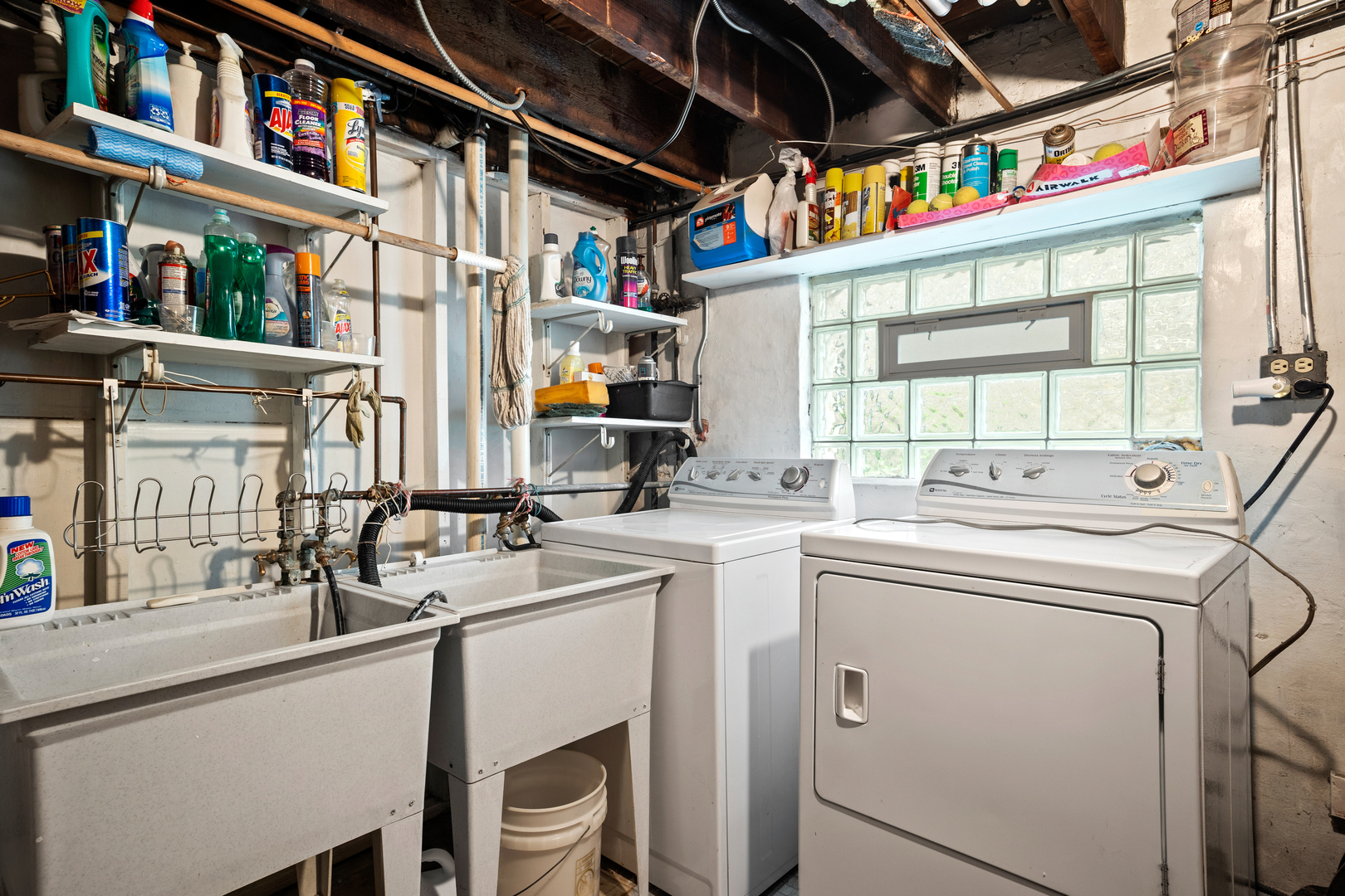 5124 West Nelson Street Chicago, IL 60641 - Photo 18 of 21 a utility room with dryer and washer