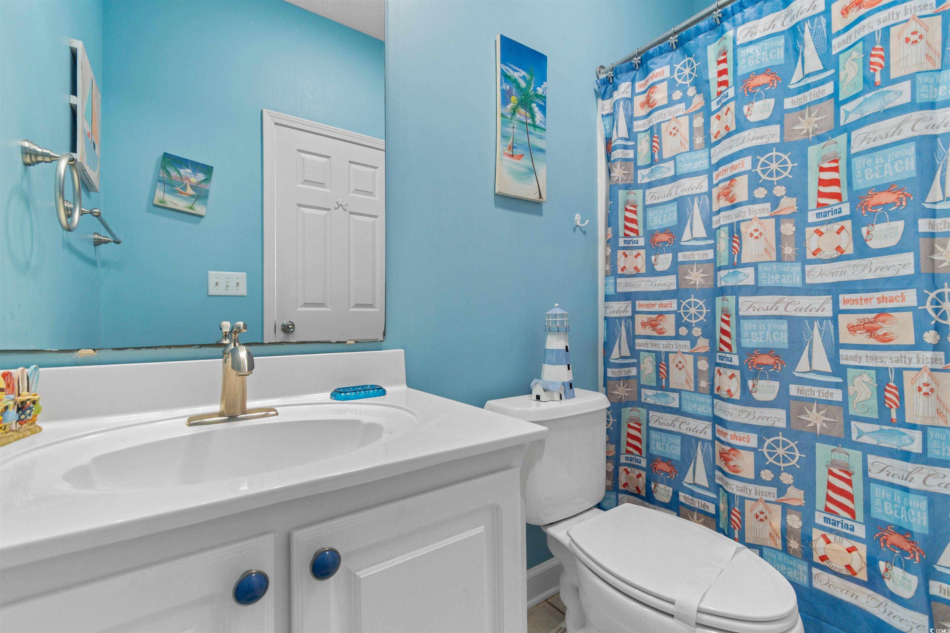 808 North Ocean Boulevard Surfside Beach, SC 29575 - Photo 24 of 39 Guest Bathroom