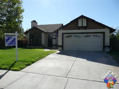 38101 Raintree Lane Palmdale, CA 93552 - Photo 1 of 6 Primary Photo