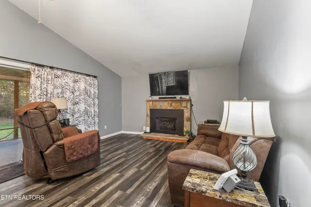 $287,900 | 8217 Cherokee Trail, Crossville, TN 38572