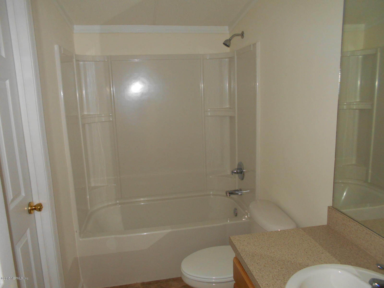 6567 Chestnut Road Macclenny, FL 32063 - Photo 8 of 18 Guest Bath