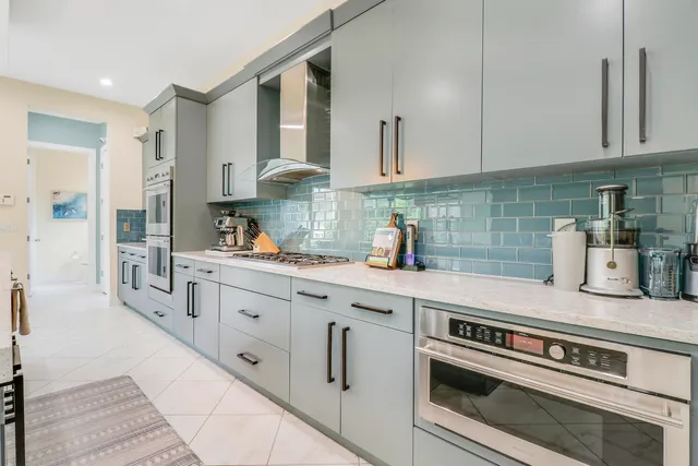 $1,599,000 | 5021 Grandiflora Road, Palm Beach Gardens, FL 33418