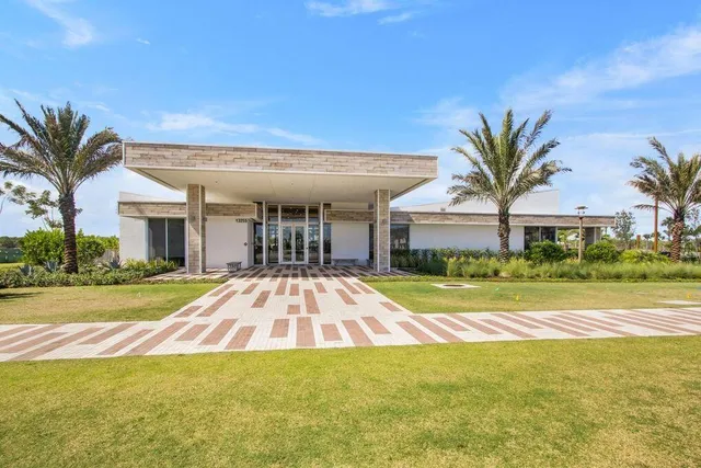 $1,599,000 | 5021 Grandiflora Road, Palm Beach Gardens, FL 33418