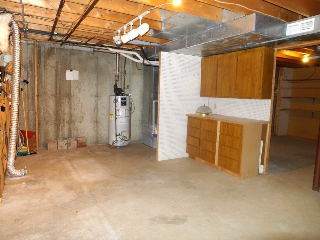 34 Lowell Road, Unit 8 Pepperell, MA 01463 - Photo 16 of 17 Gallery Image 16