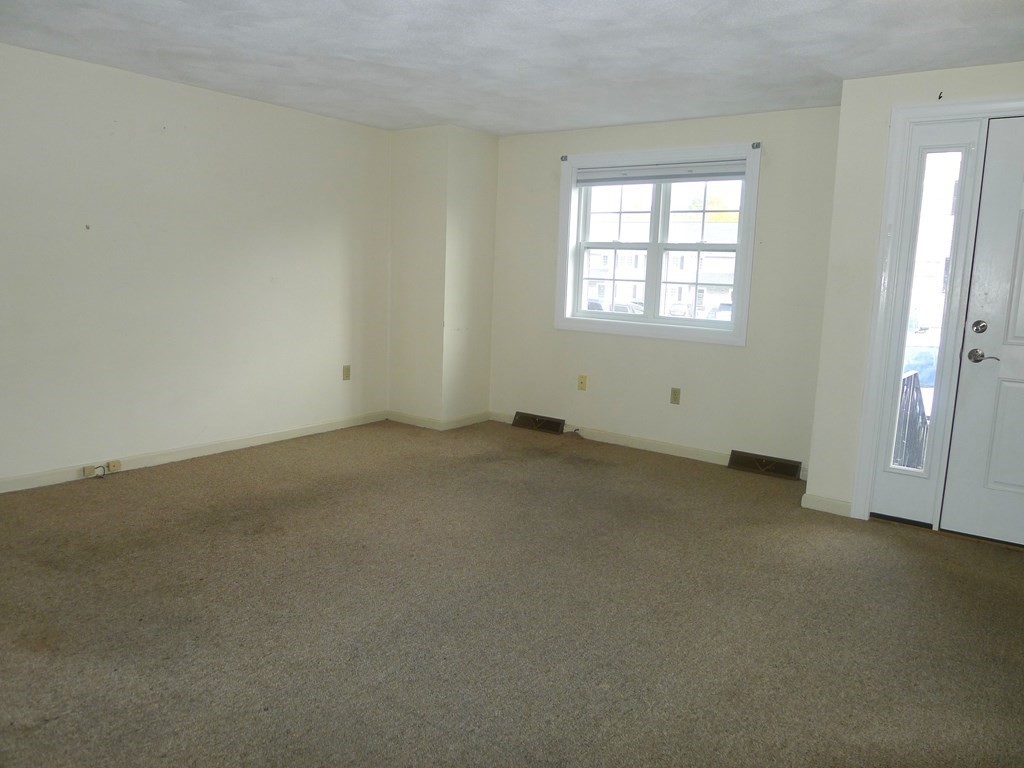 34 Lowell Road, Unit 8 Pepperell, MA 01463 - Photo 8 of 17 Gallery Image 8