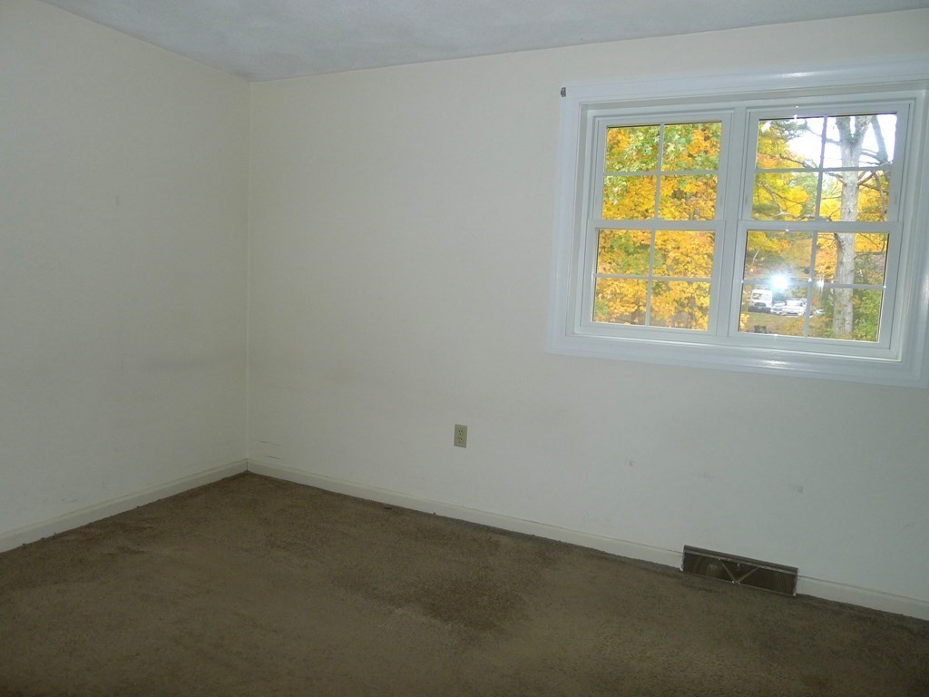 34 Lowell Road, Unit 8 Pepperell, MA 01463 - Photo 10 of 17 Gallery Image 10