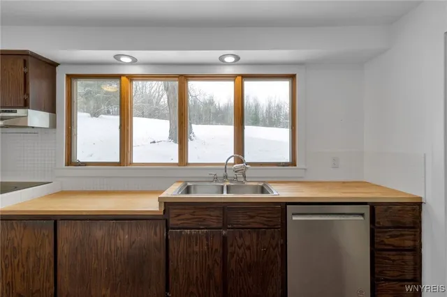 $2,250 | 2955 East Church Street, Eden, NY 14057