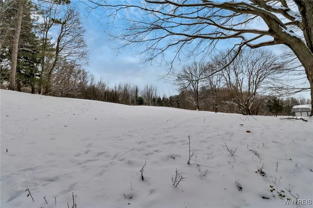 $2,250 | 2955 East Church Street, Eden, NY 14057