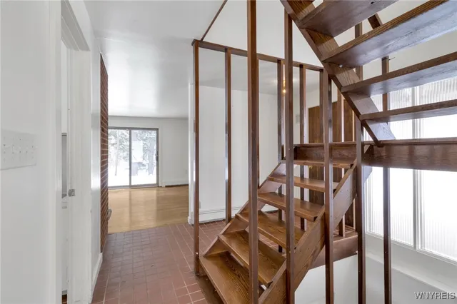 $2,250 | 2955 East Church Street, Eden, NY 14057