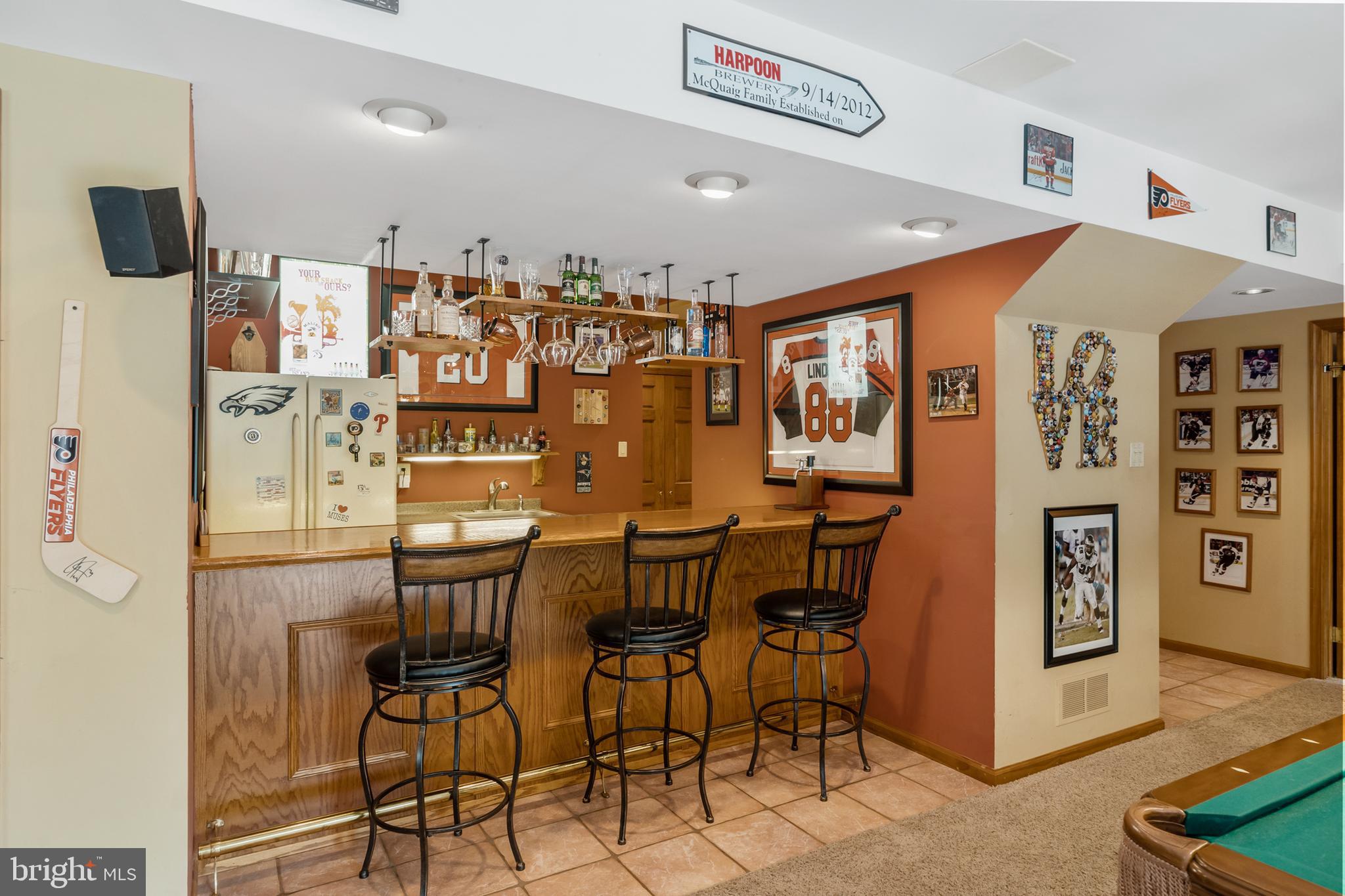 51 Stratton Lane Sewell, NJ 08080 - Photo 39 of 48 Built in Wet Bar