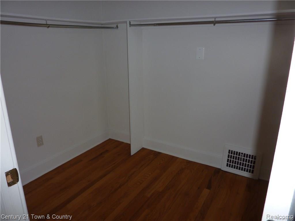 850 Menominee Road Pontiac, MI 48341 - Photo 16 of 17