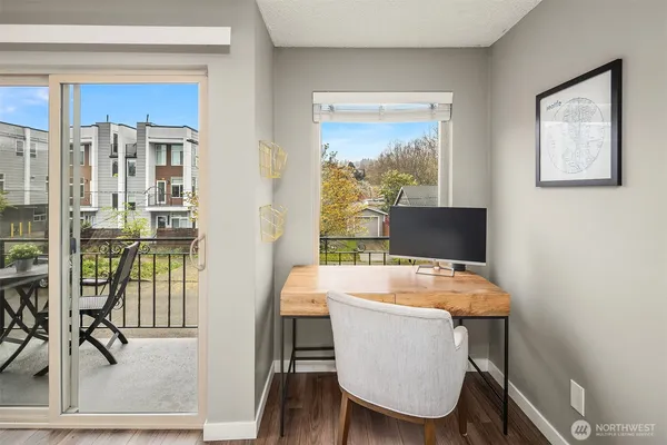 $475,000 | 5501 11th Avenue Northwest, Unit 204, Seattle, WA 98107