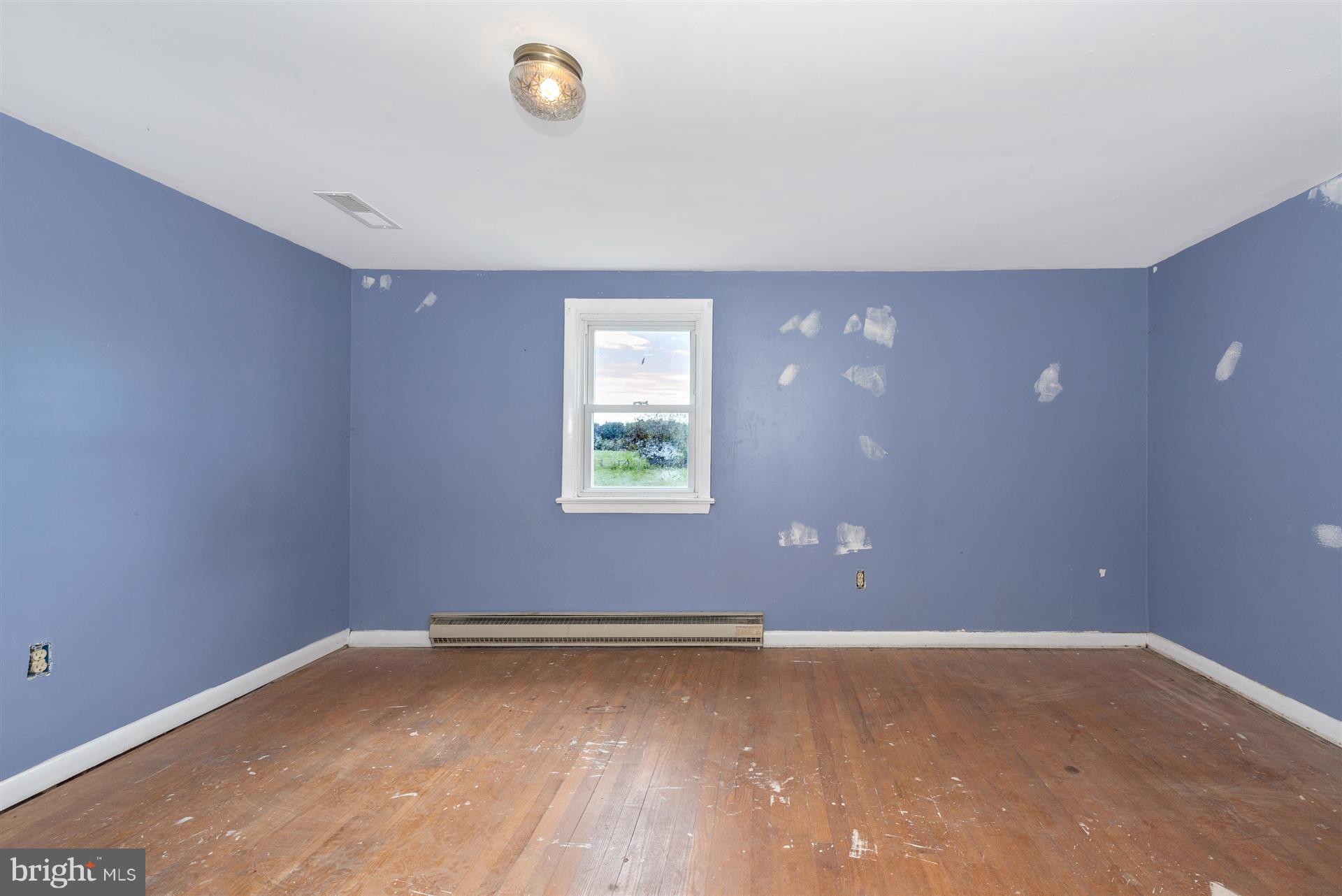 12921 Layman Road Thurmont, MD 21788 - Photo 22 of 30 Bedroom