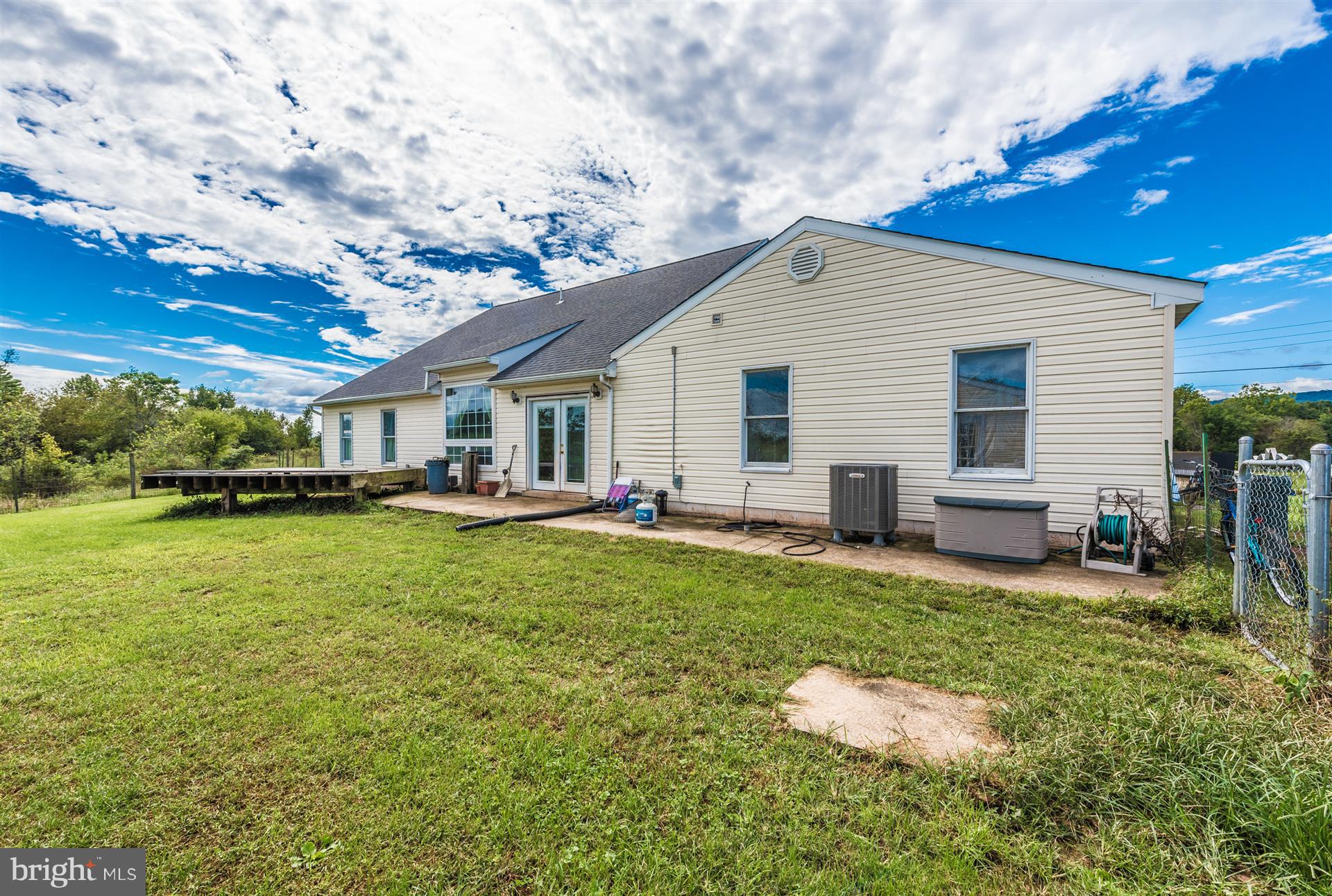 12921 Layman Road Thurmont, MD 21788 - Photo 4 of 30 Exterior (Rear)