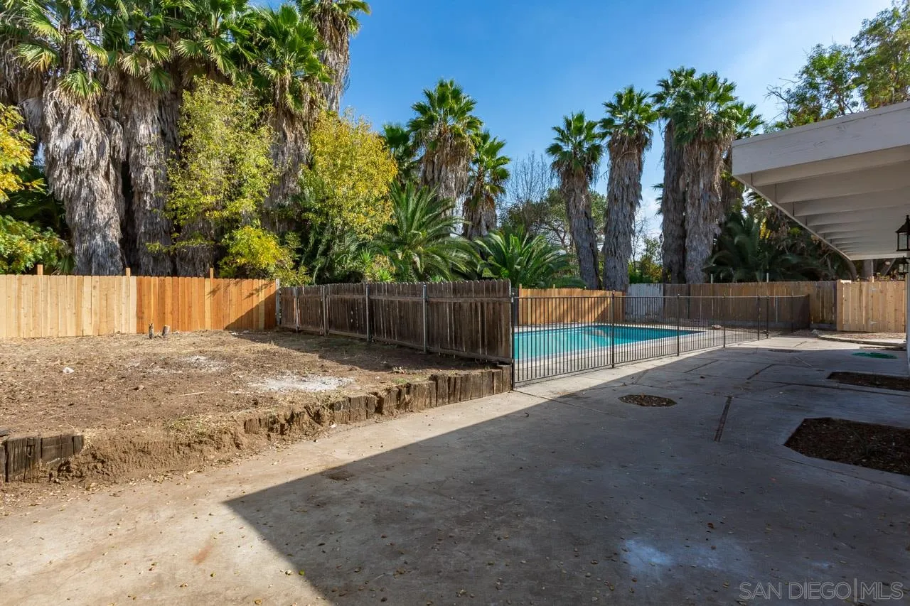 9597 Mandeville Road Santee, CA 92071 - Photo 30 of 32 a view of a backyard with tree