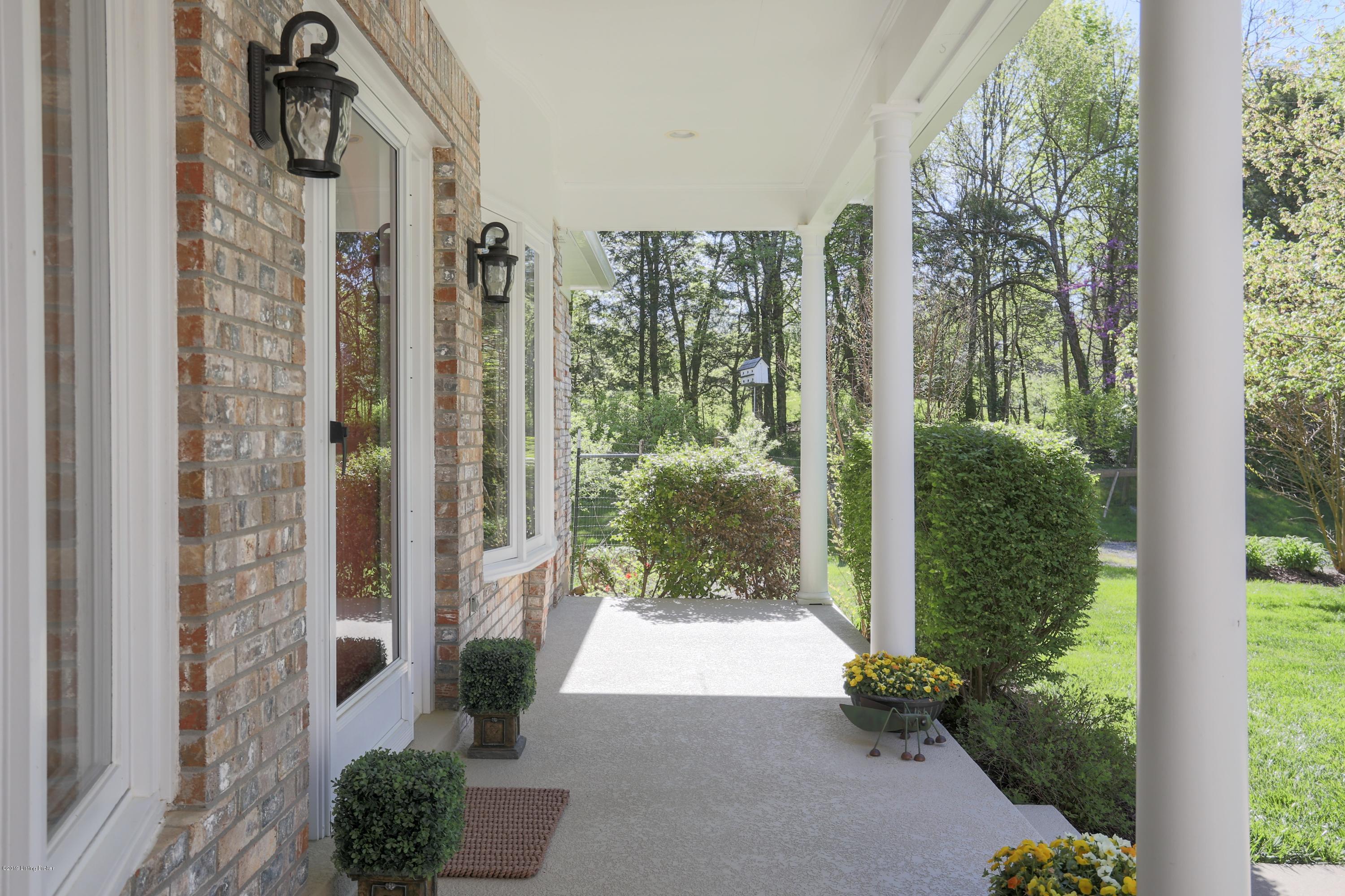 7401 Old Heady Road Louisville, KY 40299 - Photo 5 of 56 Welcoming covered front porch