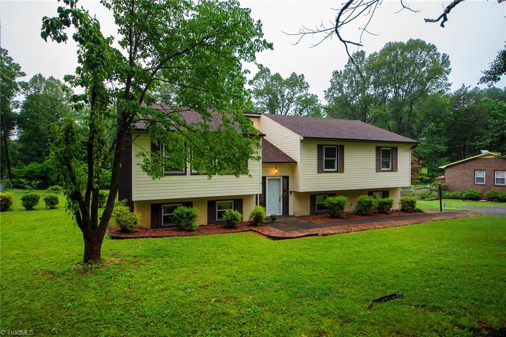 2000 Jamestown Road Winston-Salem, NC 27106 - Photo 1 of 17 Gallery Image 1