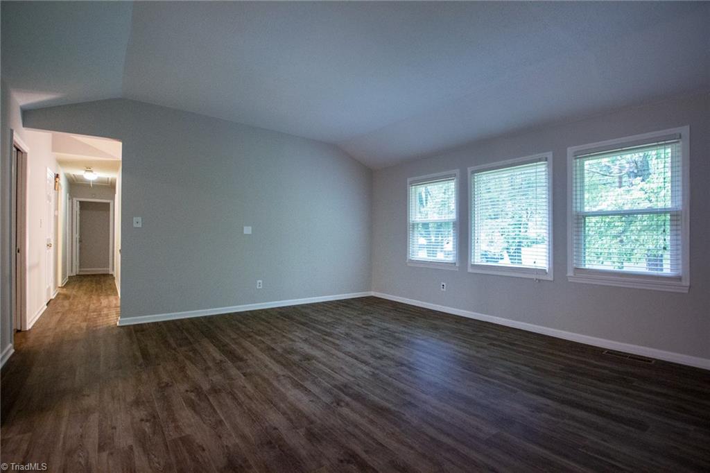 2000 Jamestown Road Winston-Salem, NC 27106 - Photo 4 of 17 Gallery Image 4