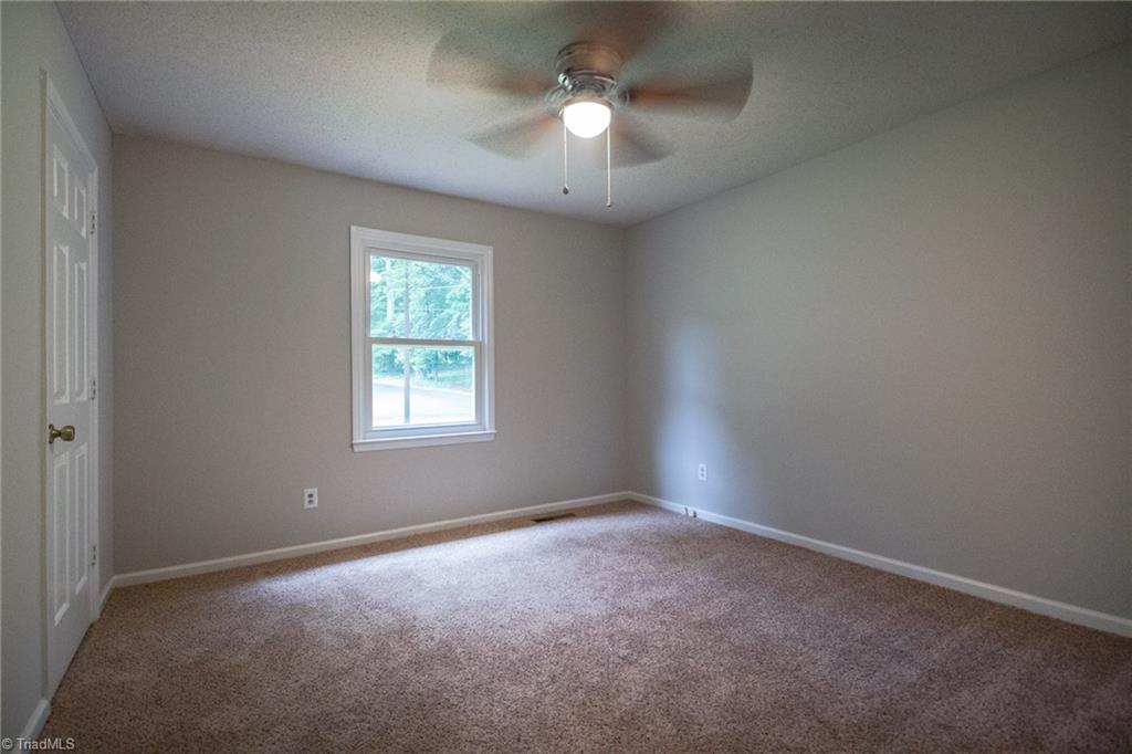 2000 Jamestown Road Winston-Salem, NC 27106 - Photo 8 of 17 Gallery Image 8