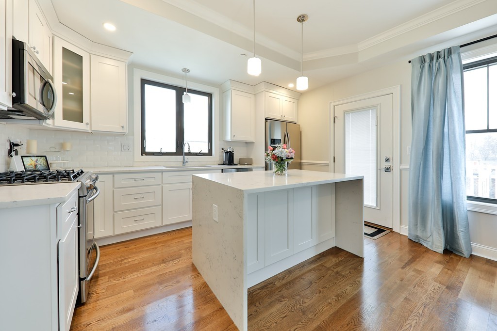 28 Iffley Road, Unit 4 Boston, MA 02130 - Photo 6 of 29