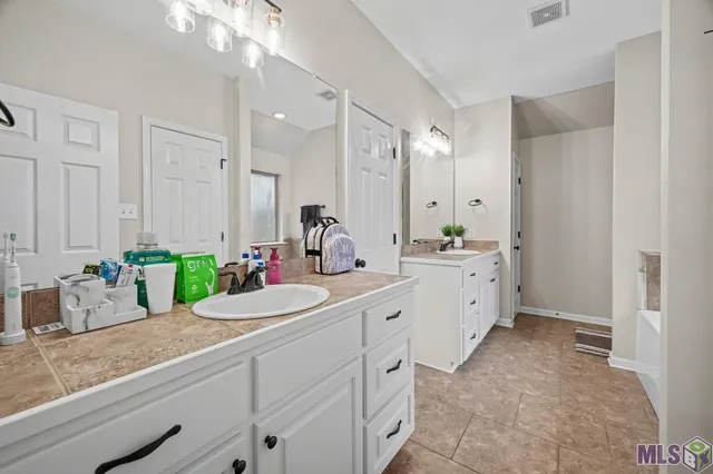 $289,900 | 14986 Cross Creek Boulevard, Walker, LA 70785