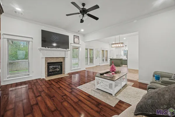 $289,500 | 14986 Cross Creek Boulevard, Walker, LA 70785