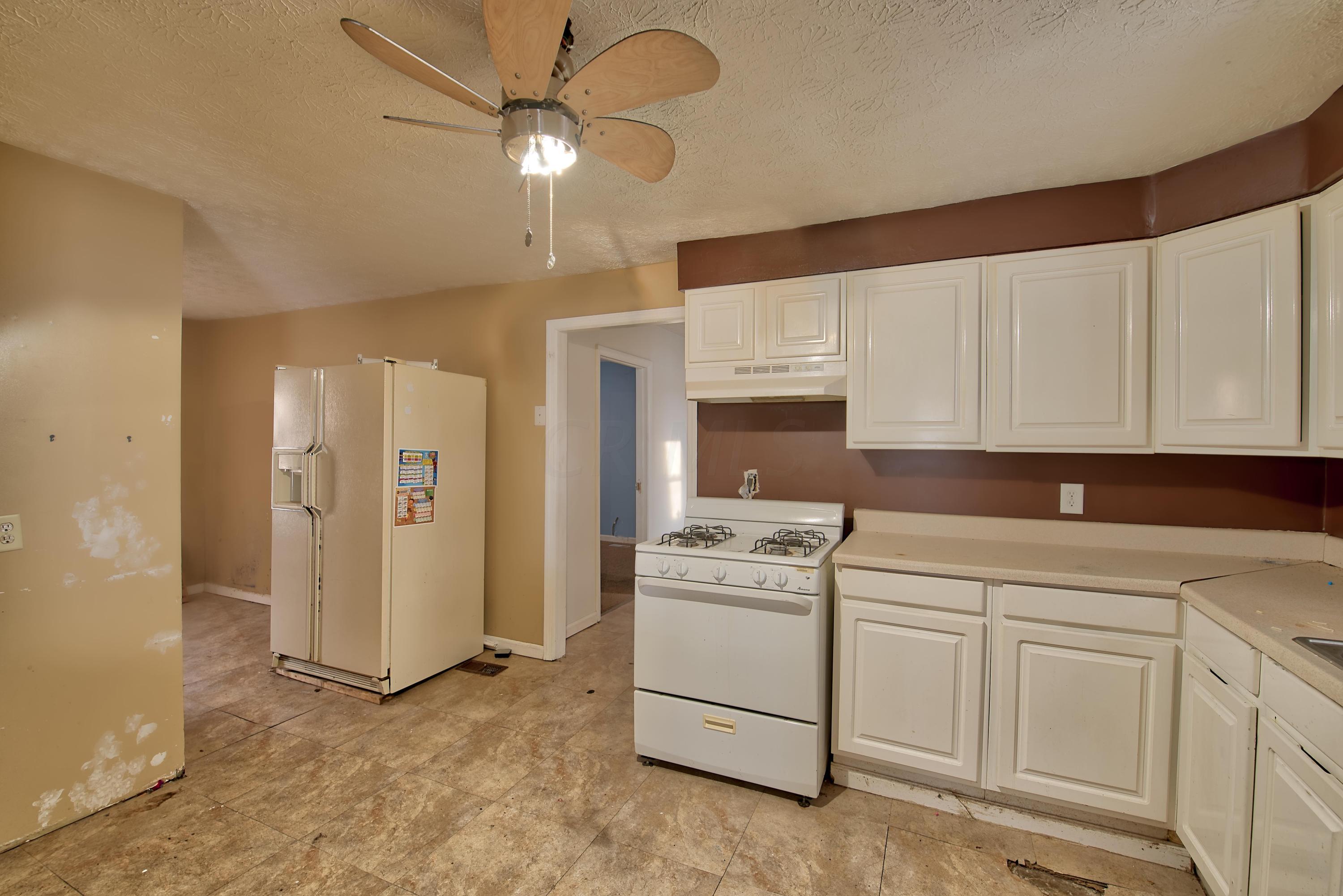 1952 Sale Road Columbus, OH 43224 - Photo 4 of 9