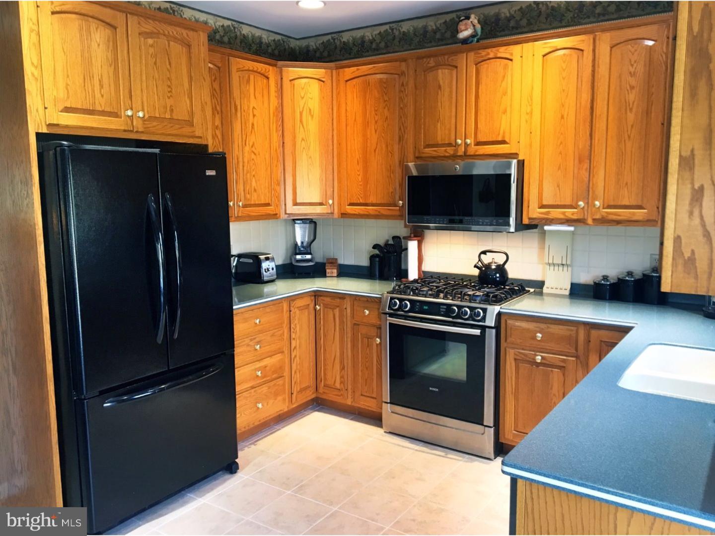 102 Grandview Road Boyertown, PA 19512 - Photo 6 of 25 Kitchen