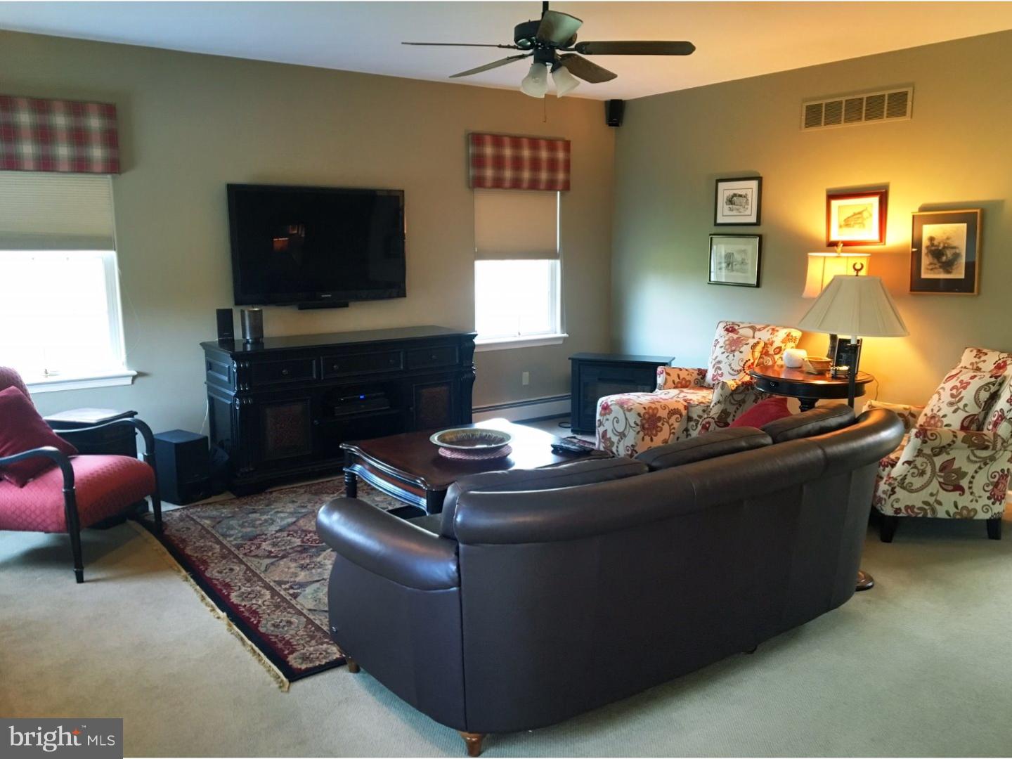 102 Grandview Road Boyertown, PA 19512 - Photo 10 of 25 Family Room