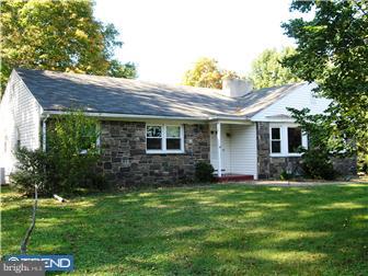 1069 Eagle Road Newtown, PA 18940 - Photo 12 of 12 Exterior Front