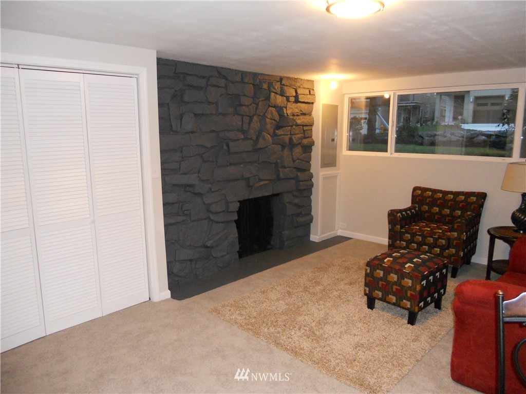 5118 Northeast 12th Street Renton, WA 98059 - Photo 14 of 24