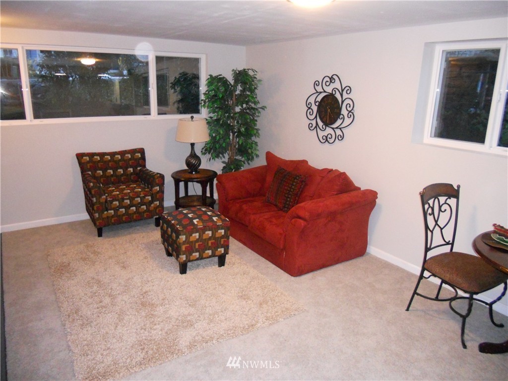 5118 Northeast 12th Street Renton, WA 98059 - Photo 15 of 24