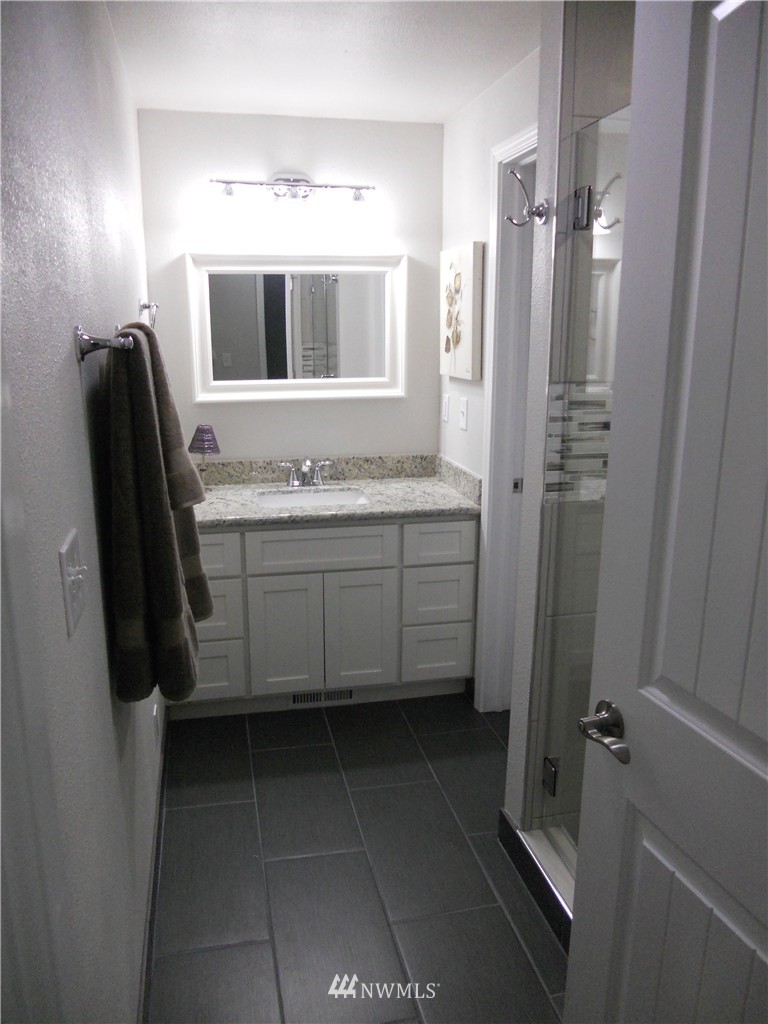 5118 Northeast 12th Street Renton, WA 98059 - Photo 18 of 24