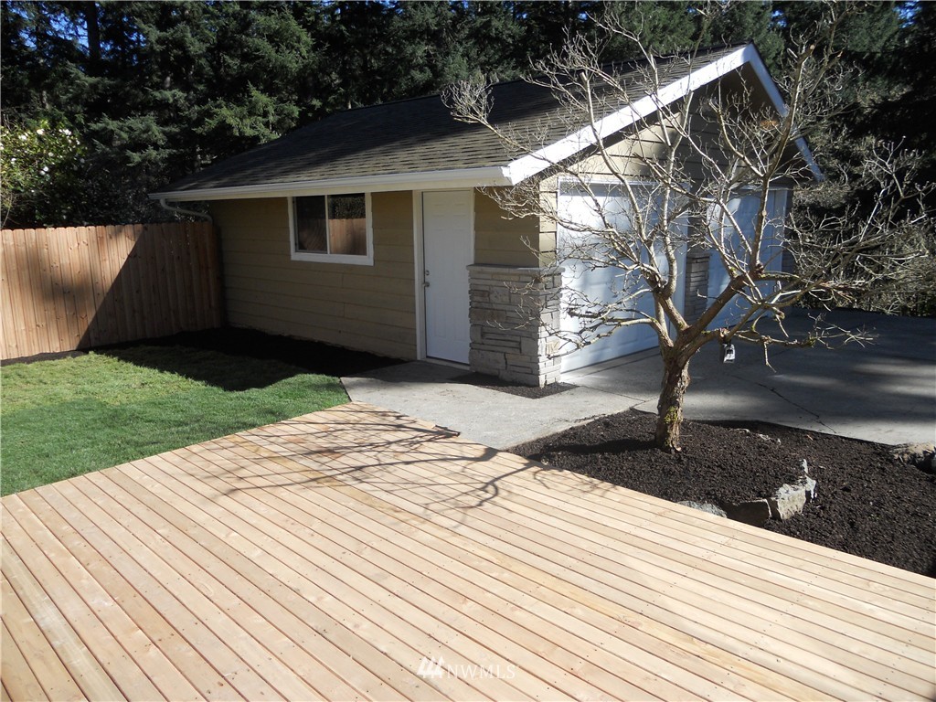 5118 Northeast 12th Street Renton, WA 98059 - Photo 23 of 24
