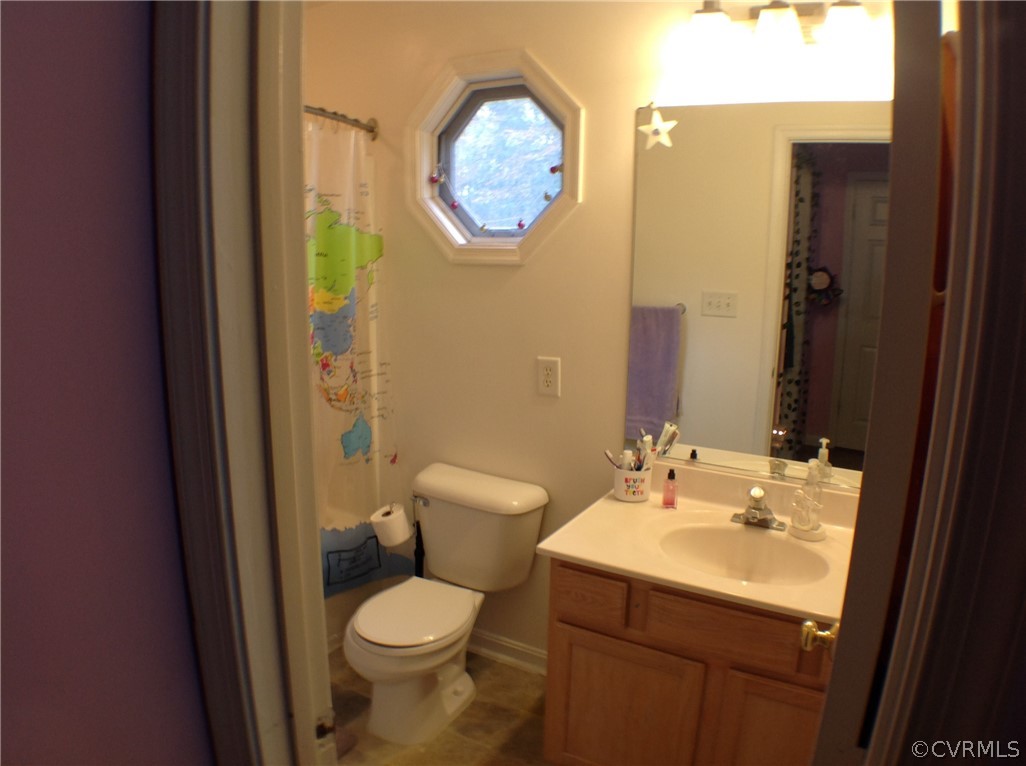 19355 Monroeville Road Ruther Glen, VA 22546 - Photo 25 of 49 Octagon window partial view master bath number one