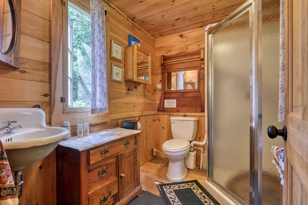 18 Cat Cove Road Stonington, ME 04681 - Photo 36 of 61 18Cat'sCove-36
