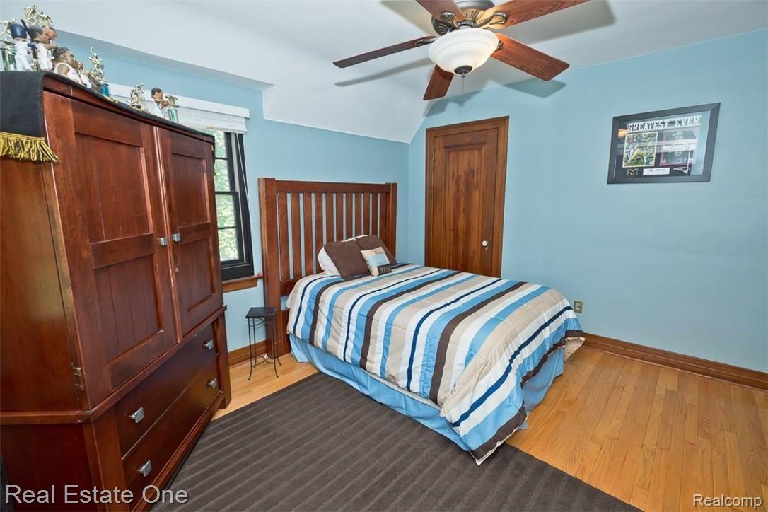 112 Cherokee Road Pontiac, MI 48341 - Photo 34 of 48 bedroom 3