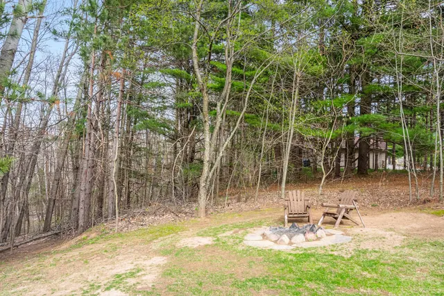 $975,900 | 3062 Hawk Ridge Trail, Suamico, WI 54313