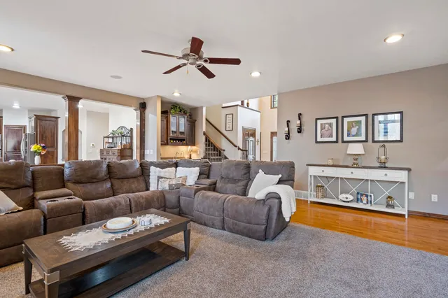 $975,900 | 3062 Hawk Ridge Trail, Suamico, WI 54313