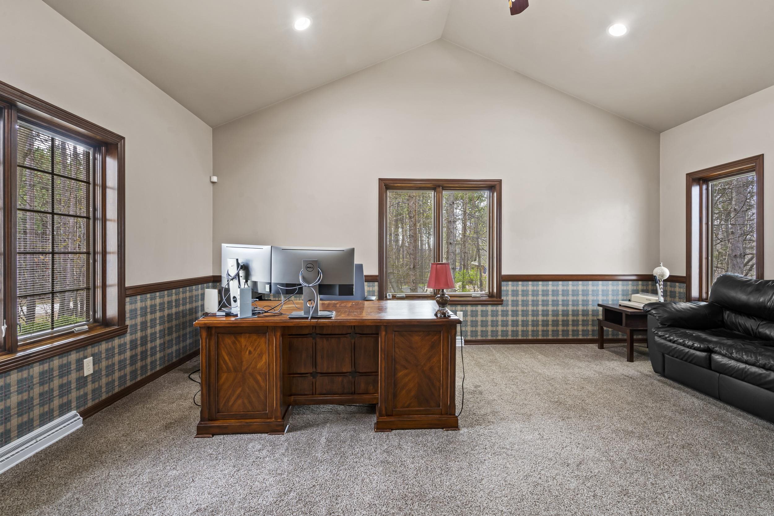 3062 Hawk Ridge Trail Suamico, WI 54313 - Photo 25 of 67