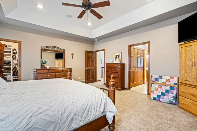 $975,900 | 3062 Hawk Ridge Trail, Suamico, WI 54313