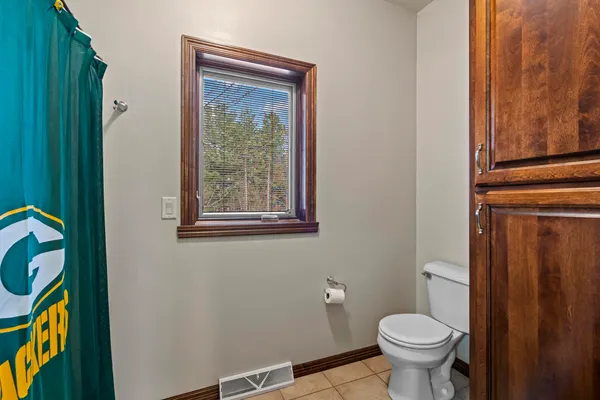 $975,900 | 3062 Hawk Ridge Trail, Suamico, WI 54313