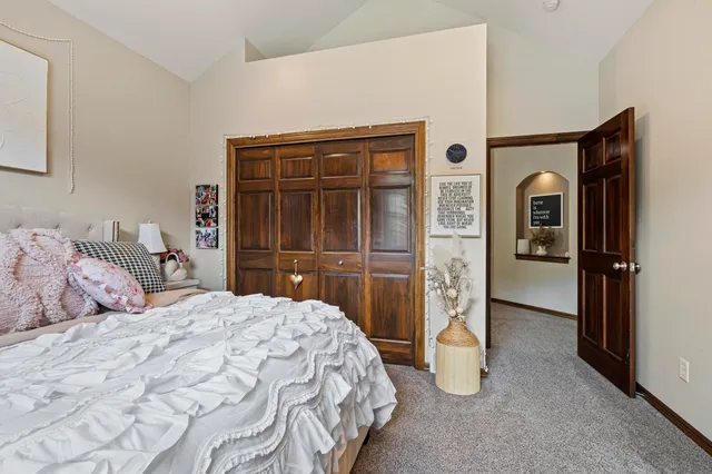 $975,900 | 3062 Hawk Ridge Trail, Suamico, WI 54313