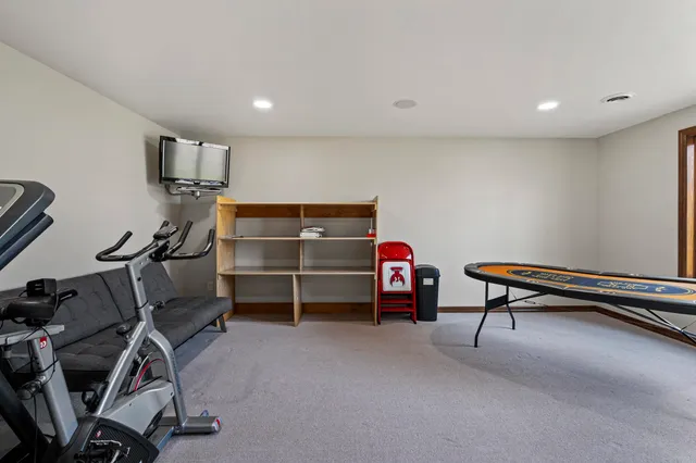 $975,900 | 3062 Hawk Ridge Trail, Suamico, WI 54313