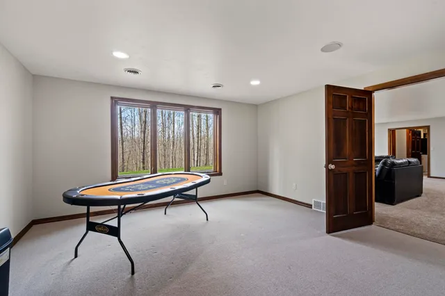 $975,900 | 3062 Hawk Ridge Trail, Suamico, WI 54313