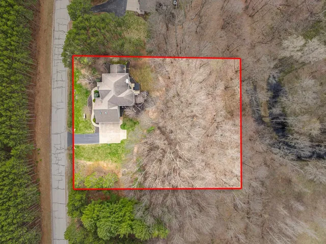 $975,900 | 3062 Hawk Ridge Trail, Suamico, WI 54313