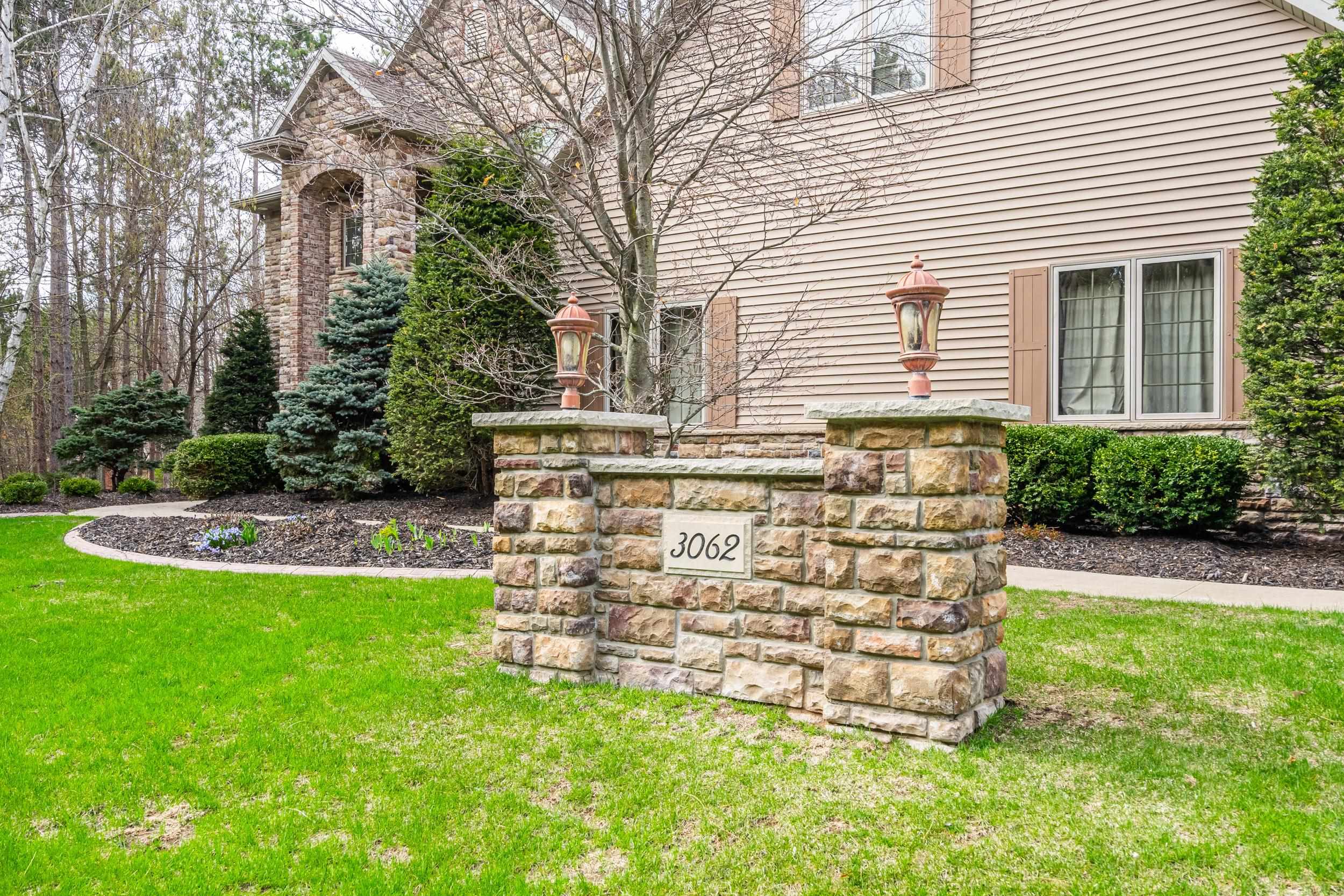 3062 Hawk Ridge Trail Suamico, WI 54313 - Photo 8 of 67