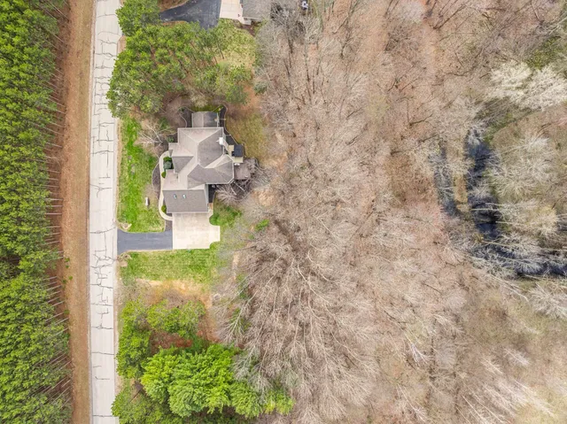 $975,900 | 3062 Hawk Ridge Trail, Suamico, WI 54313