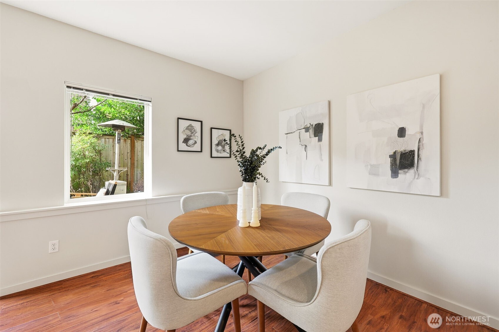 3671 Dayton Avenue North, Unit 2 Seattle, WA 98103 - Photo 8 of 30