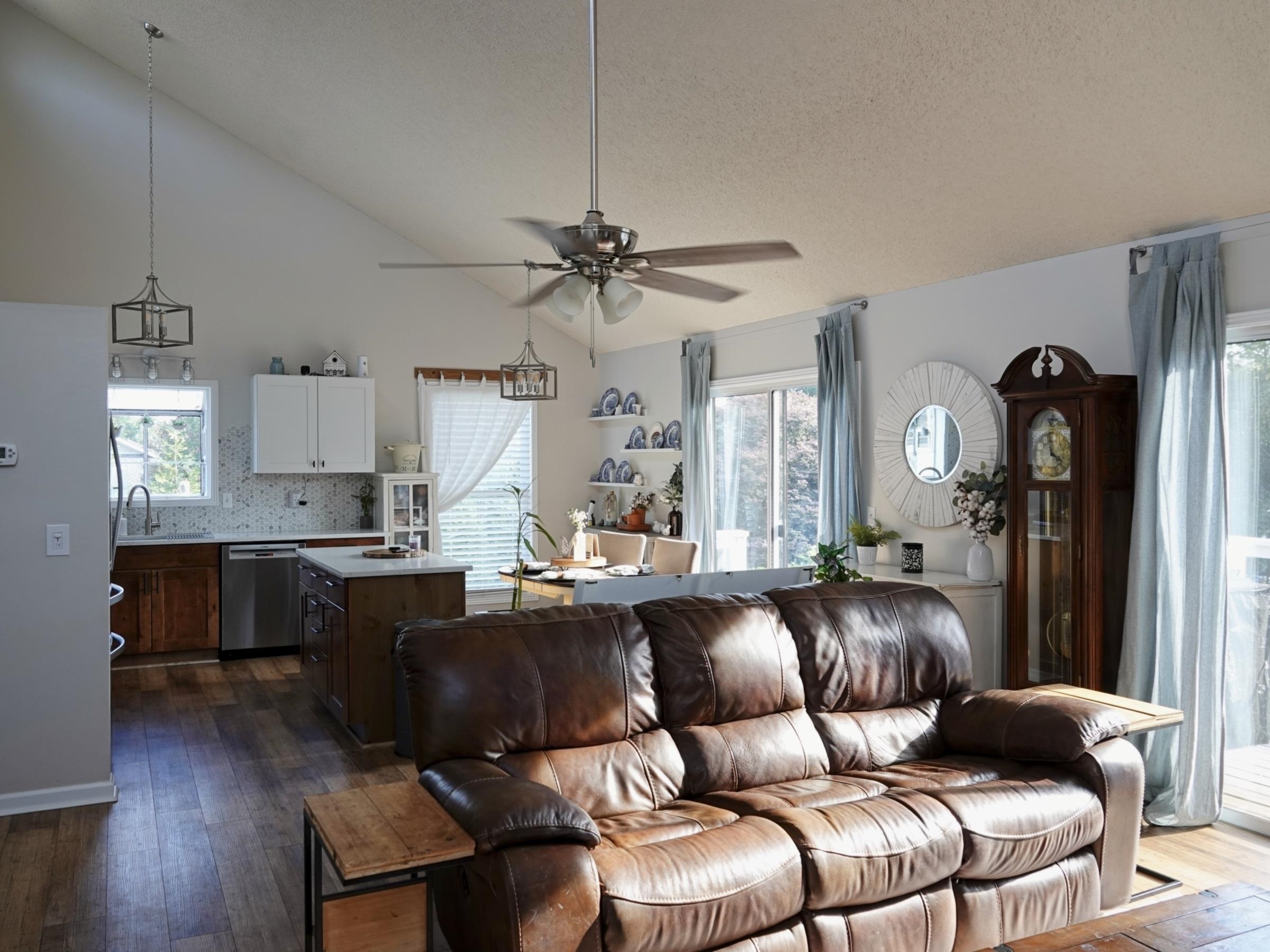 30 Orchard Drive Inman, SC 29349 - Photo 6 of 24 Living Room